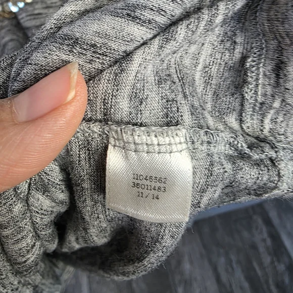 PINK Victoria's Secret Bling Campus Tee - Picture 8 of 9